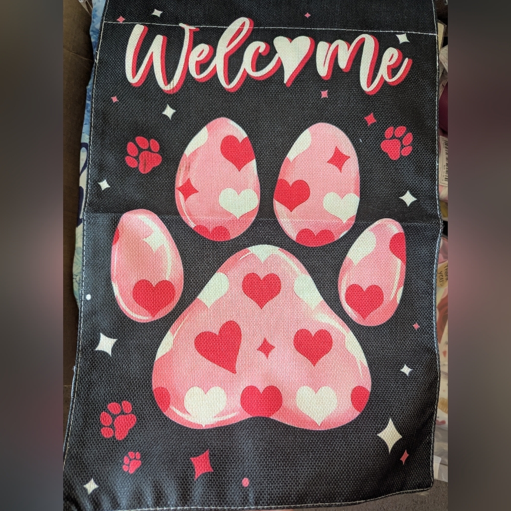 Welcome Paw Print Garden Flag Pink Shadowing Letters